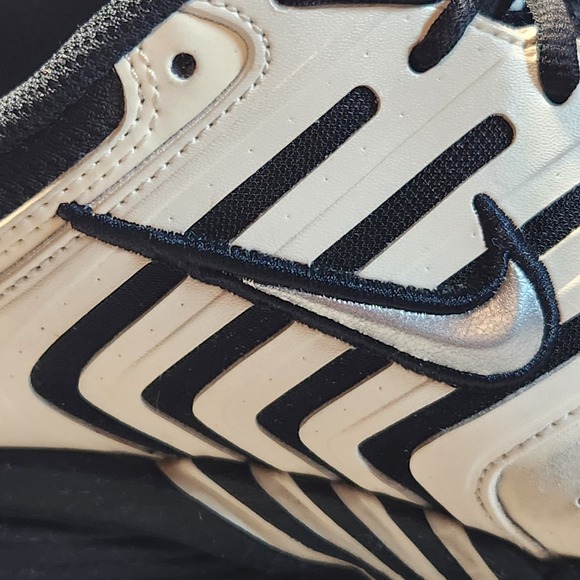 Nike Shoes Mens 11.5 White Black Air Pegasus 2005 2K5 Sneaker HQ5403-102 - Picture 9 of 12